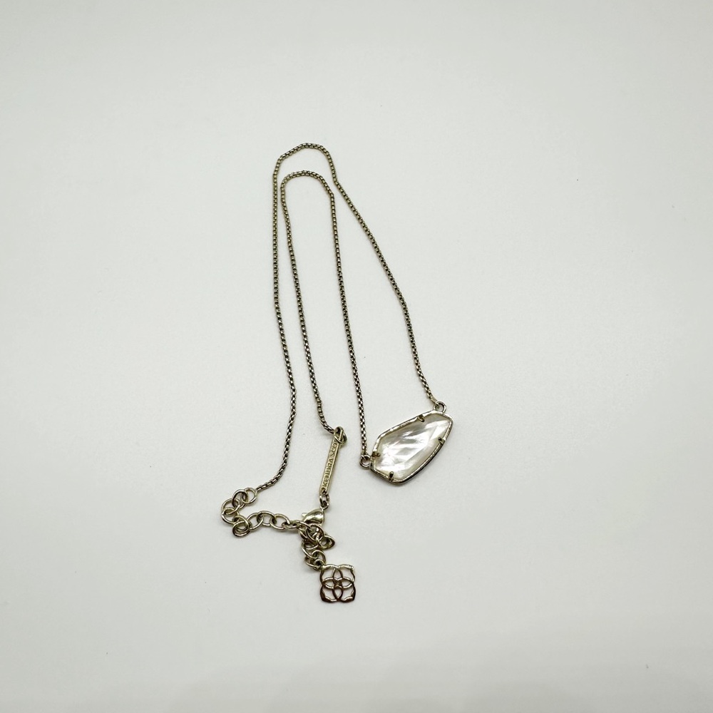 Kendra Scott Cami Necklace in gold